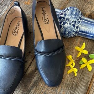 Life Stride Women's Navy Confident Loafers Size 8.5M